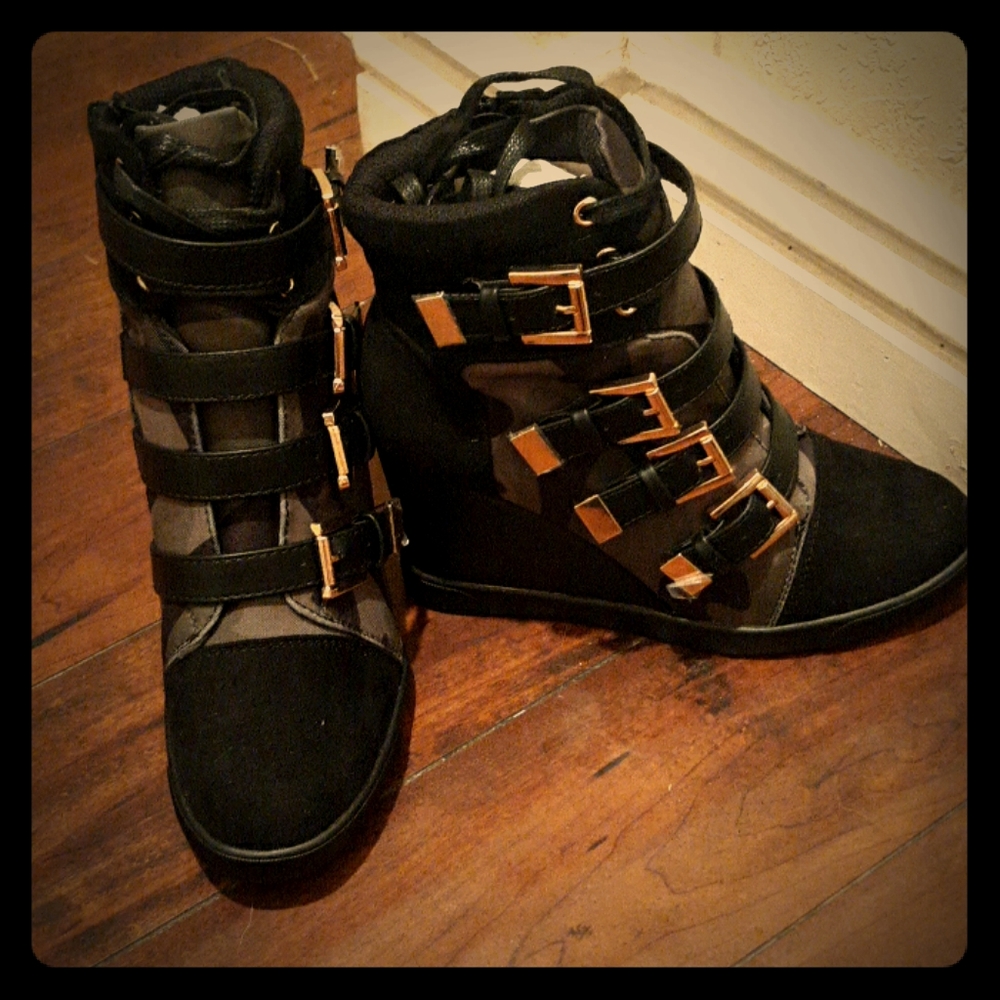 Hermosa buckled wedge sneaker